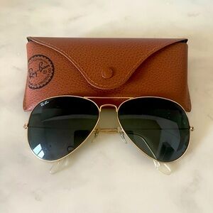 Ray-Ban Aviator green lens gold frames